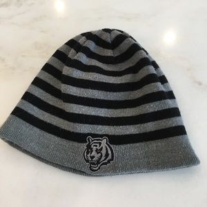 NFL Cincinnati Bengals Boys Beanie Grey/Black Reversible Winter Hat-Size 4/5